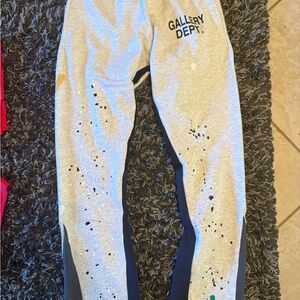 Gallery Dept Gray Sweatpants with Artistic Speckle Design
